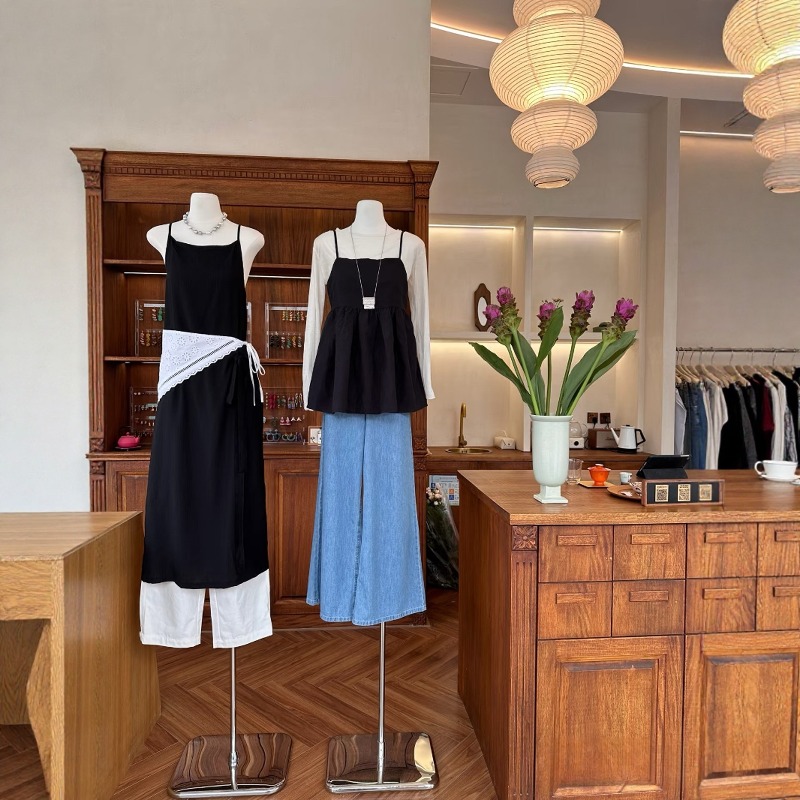 Clothing store, cashier counte - Office Furniture Second Hand review and price